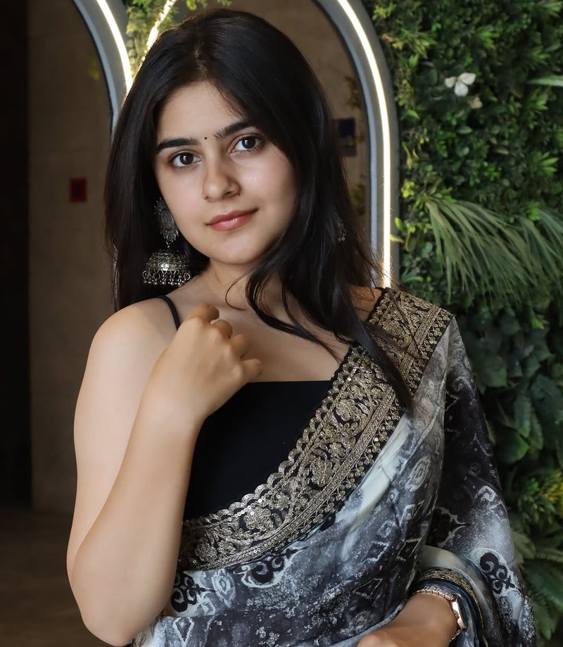 DreamWeave Georgette Saree – Digital Print with Sequins & Embroidery Lace Border